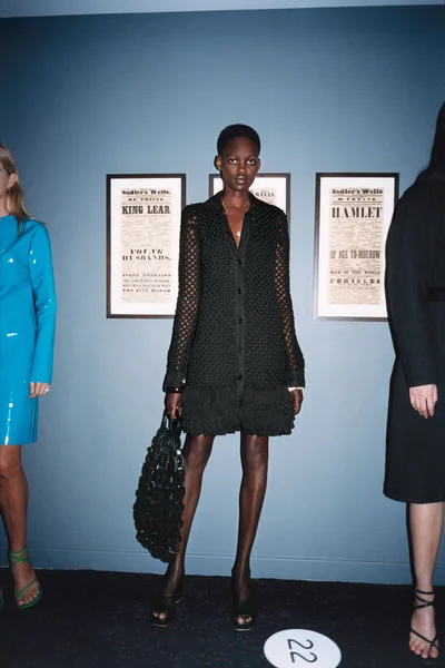 Look 37